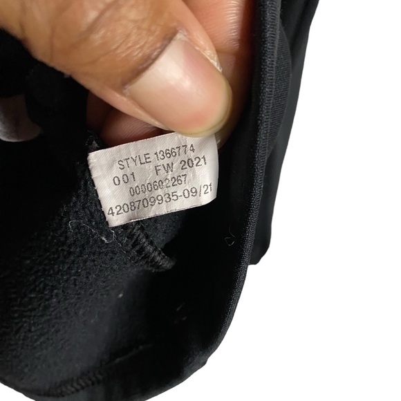 Under Armour Youth Girl's Black Loose Sweatshirt Hoodie - Picture 7 of 8